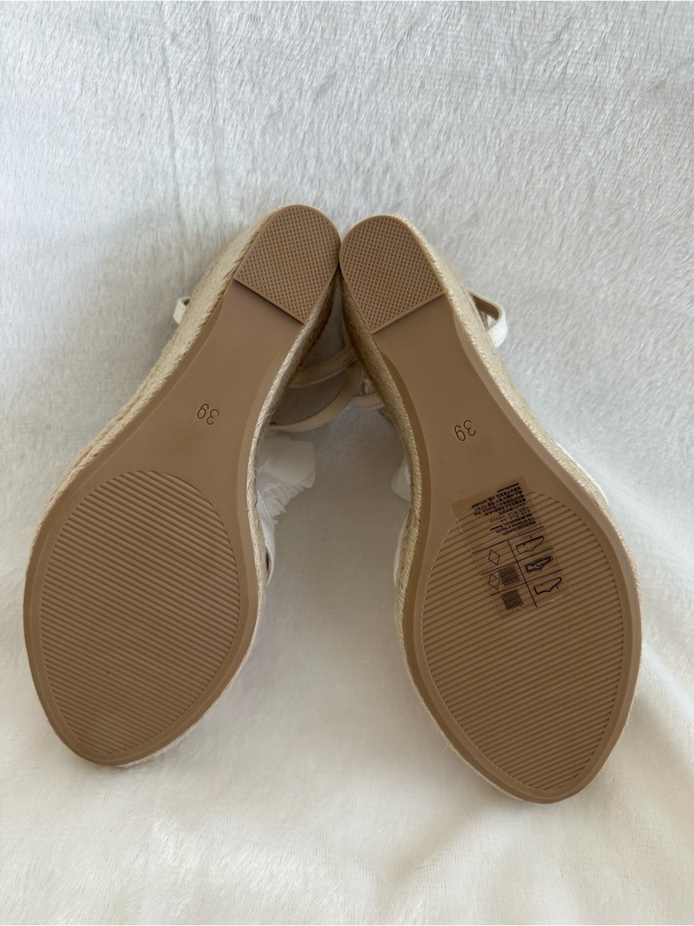 H&M White Canvas 3D Tulle Flower Bridal Summer Espadrille Wedge Sandals Sz 8 - Picture 7 of 10